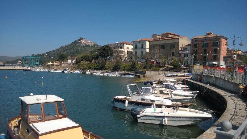 Hafen von San Marco di Castelabate